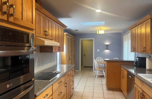 Plano House | Pool, Heated spa, Sports court, BBQ