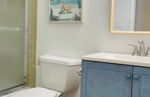 North Naples Cottage | POOL HOME! - A Charming Vanderbilt Beach Cottage