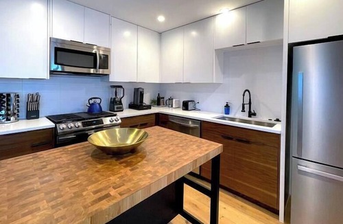 MLK House | Pool Home Encore Rainey Street-6 minute drive