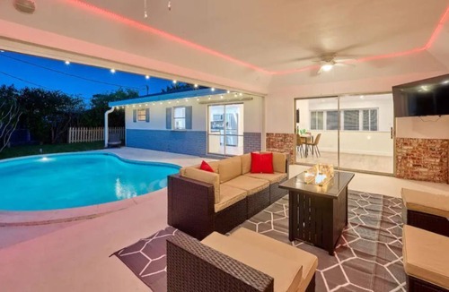 Lighthouse Point House | Pool Home w/ GAME Room