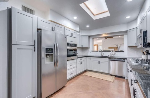 Arroyo Chico House | Pool & Hot Tub/5 BR 3 BA/Game Room/Midtown