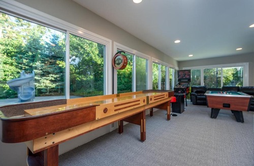 South Haven House | Pool, Hot Tub, Fire Pit & Game Room on 1 Plus Acre on North Shore Drive!