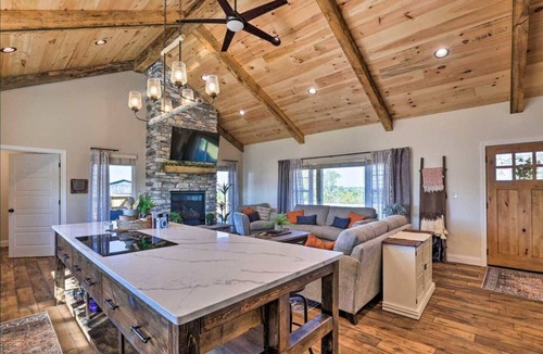 Williamstown House | Pool | Hot Tub | Firepit | 15 min to Ark