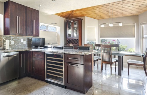 Northeast Heights House | POOL, HOT TUB & GORGEOUS VIEWS Atop Albuquerque