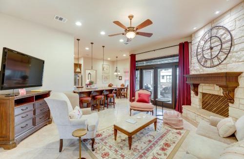 Bastrop House | Pool & Hot Tub in Sunny Smithville Getaway!