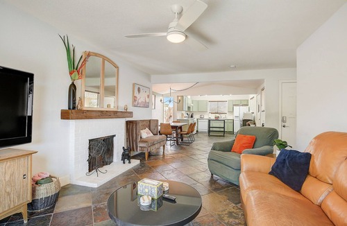 Spring Valley House | Pool & Hot Tub, Just Minutes to Vegas Strip, Parks, Hiking, Concerts and Sports