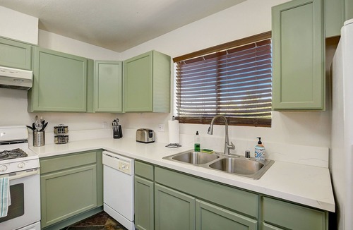 Spring Valley House | Pool & Hot Tub, Just Minutes to Vegas Strip, Parks, Hiking, Concerts and Sports