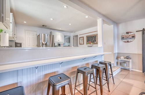 Kingsland House | Pool & Hot Tub, NEW BOAT DOCK,1 Story, Kayaks, Commercial Ice Maker