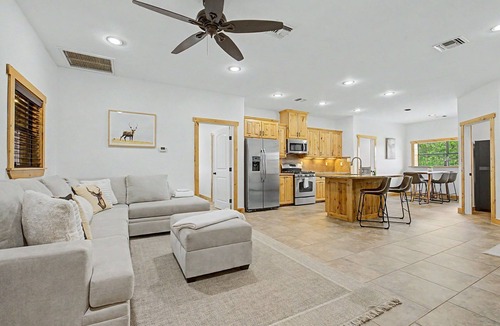 Johnson City House | Pool+Hot-Tub, Pickleball-Whiskey & Wine Room