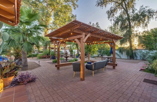 Sam Hughes House | Pool & Hot tub! Sam Hughes University Lux!Walkable