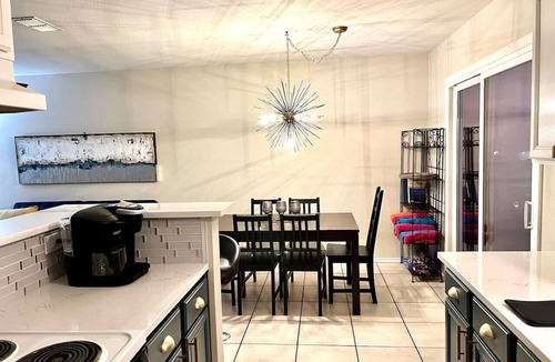 San Antonio House | Pool+Hot Tub! SixFlags/SeaWorld/Ntl Shooting Range