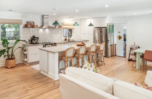 West Ashley House | Pool+Hot Tub+Walkable for Bachelorettes & Families