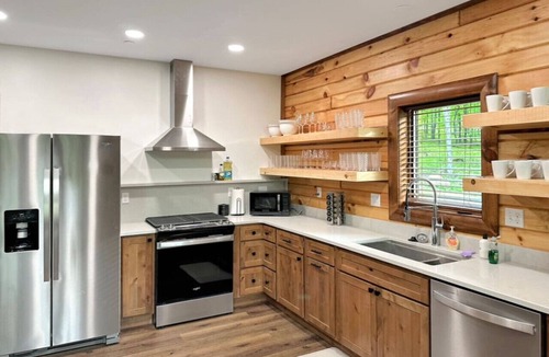 McHenry Cabin | Pool, HotTub, FirePit, EVCharger, & Great Location
