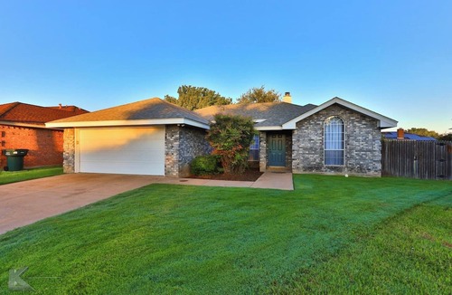 Abilene House | POOL house 6 min to ACU/Airport