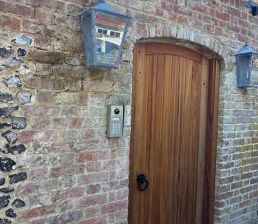 Streatley House | Pool House at Mill Cottage