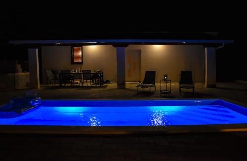 Poljica Apartment | POOl HOUSE BRUNO