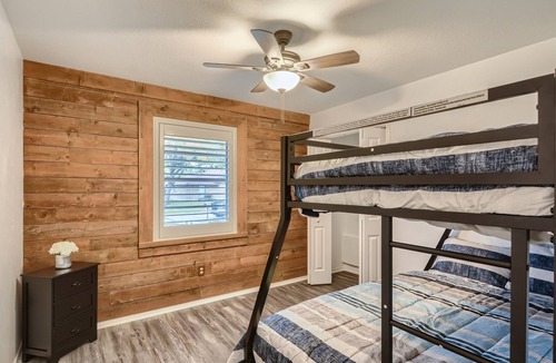 Wylie House | Pool house in Wylie, TX 10min. from George Bush Turnpike