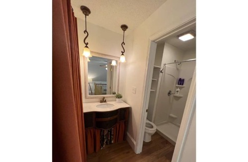 Griffin Apartment | Pool House Loft Apartment