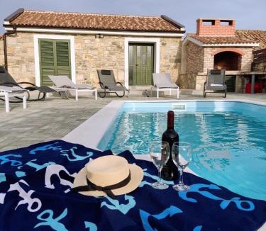 Poljica Villa | POOL HOUSE MARO