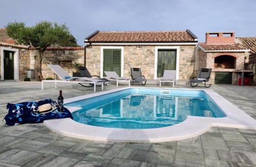 Poljica Villa | POOL HOUSE MARO