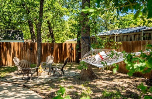 Irving House | Pool House w/Outdoor Bar, Game Room & Movie Room