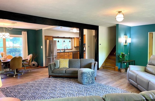 Keller Park House | Pool | Kayaks | Hot Tub | Game Rooms | Sleeps 16
