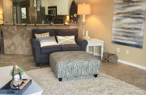 Camdenton Condo | Pool & LakeFront Views From Beautiful Condo!