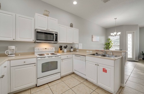 Tuscan Hills House | Pool & Lanai: Davenport Home 12 Mi to Disney