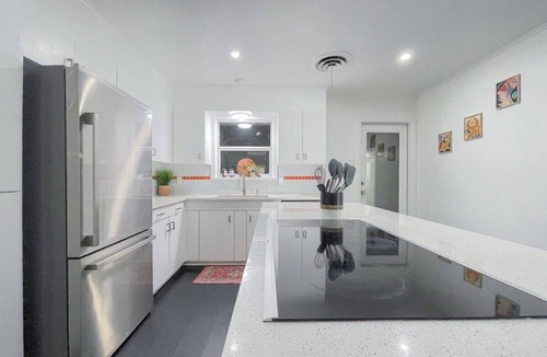 Wetmore House | Pool! Mins to Downtown & Alamo - Casa Relajante
