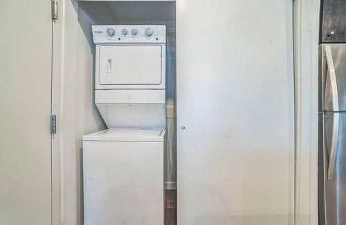 Marble Falls Apartment | Pool & Mins to Hospital! New Luxe Marble Falls Oasis