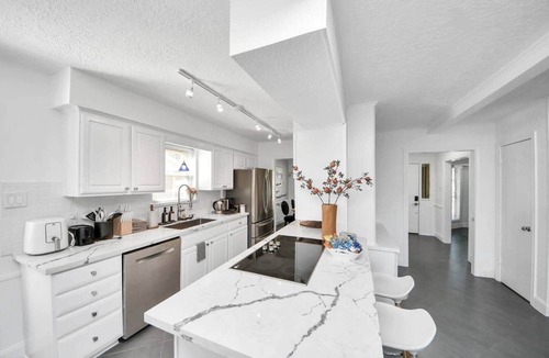 Sharpstown House | *Pool | Near Galleria Mall, NRG stadium