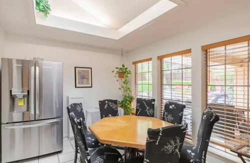 Duncanville House | Pool 🏊🏼‍♂️ Oasis 🏝 Amazing Home, Pool, Hot Tub, Grills, Fire Pit 🔷 Central Location!