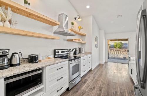 Oro Valley House | Pool Oro Valley Oasis Sleeps 8