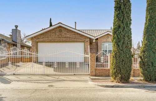 Biggs Field House | Pool & Outdoor Space: Sunny El Paso Retreat!