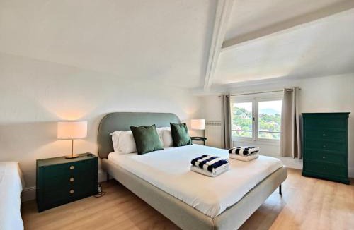 Saint-Jeannet Villa | POOL, Panoramic VIEW Authentic Village Villa