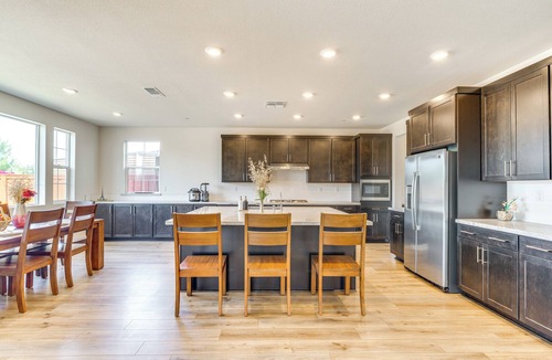 Tracy House | Pool Paradise: Spacious Tracy Home w/Yard!