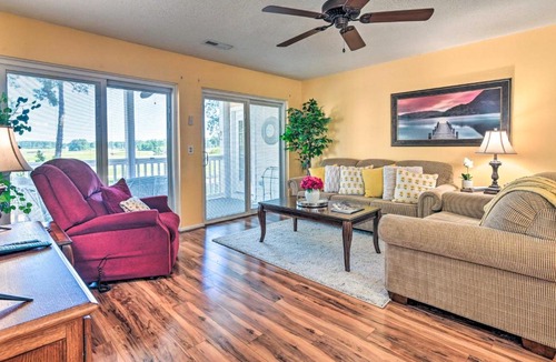 Waterford Plantation Apartment | Pool, Patio and Golf Course Views Myrtle Beach Gem