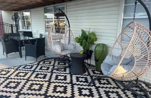 Holly Pond House | Pool & Pool House Rental