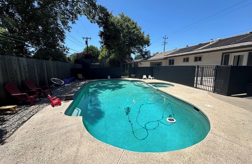 Arden-Arcade House | Pool Relaxation & A Good Time- 4 bedroom sleeps 8