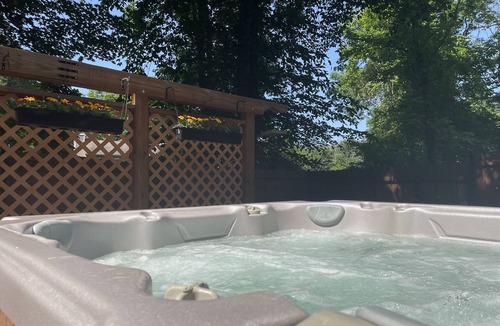 Mahopac House | Pool, Spa, Private Backyard, Perfect City Escape!