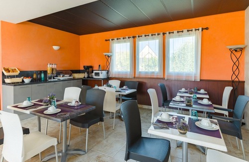 Azay-le-Rideau House | Pool Stay by Loire Castles