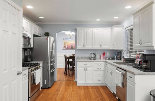 Marysville House | Pool Table Fireplace BBQ Patio Garden