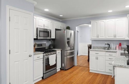 Marysville House | Pool Table Fireplace BBQ Patio Garden