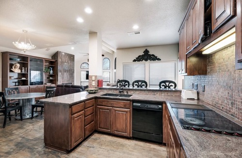 Crownridge of Texas House | Pool Table Hot Tub and Neighborhood Pool