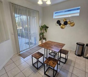 Calabay Parc House | Pool Vacation Home Near Disneyworld