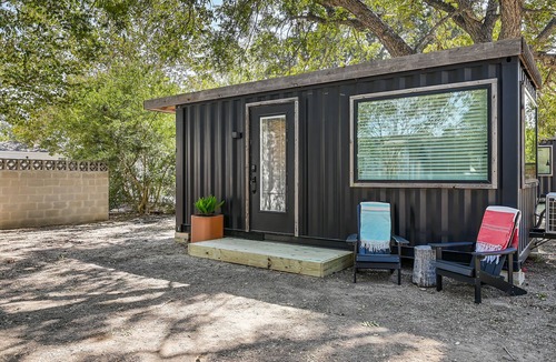 San Marcos Cabin | Pool View Containers SMTX