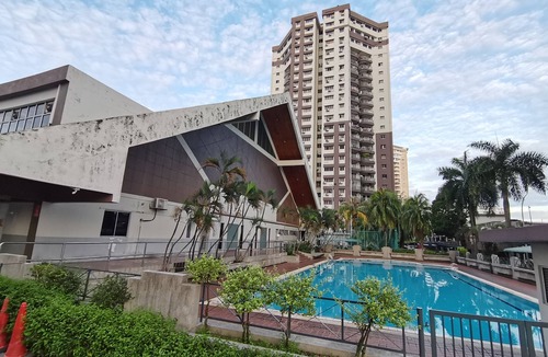 Ampang Condo | Pool View Suiten