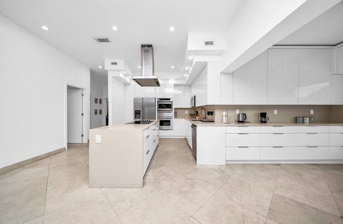 North Miami Beach Villa | Pool Villa 2