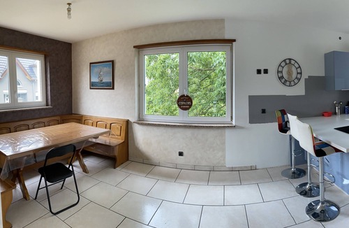 Wolfisheim House | Pool villa in a green setting