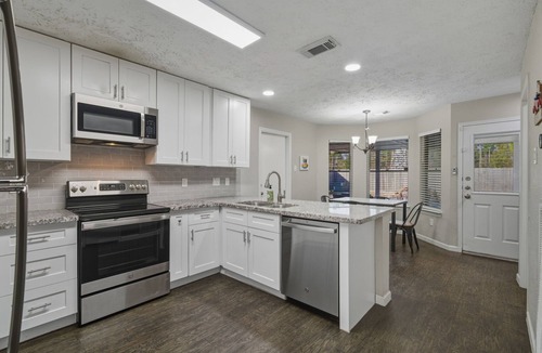 Atascocita House | Pool Villa- Near Airport & Downtown, Fire pit, Foosball